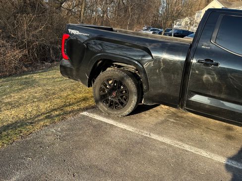 Used 2022 Toyota Tundra SR5 w/ TRD Sport Package image 5