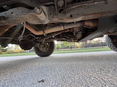 Used 1996 Ford Bronco image 16