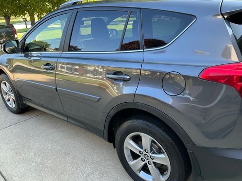 Used 2015 Toyota RAV4 XLE image 2