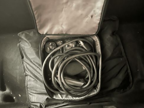 Used 2016 Tesla Model X Performance image 30