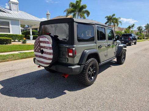 Used 2022 Jeep Wrangler Unlimited Sport AWD/4WD image 6