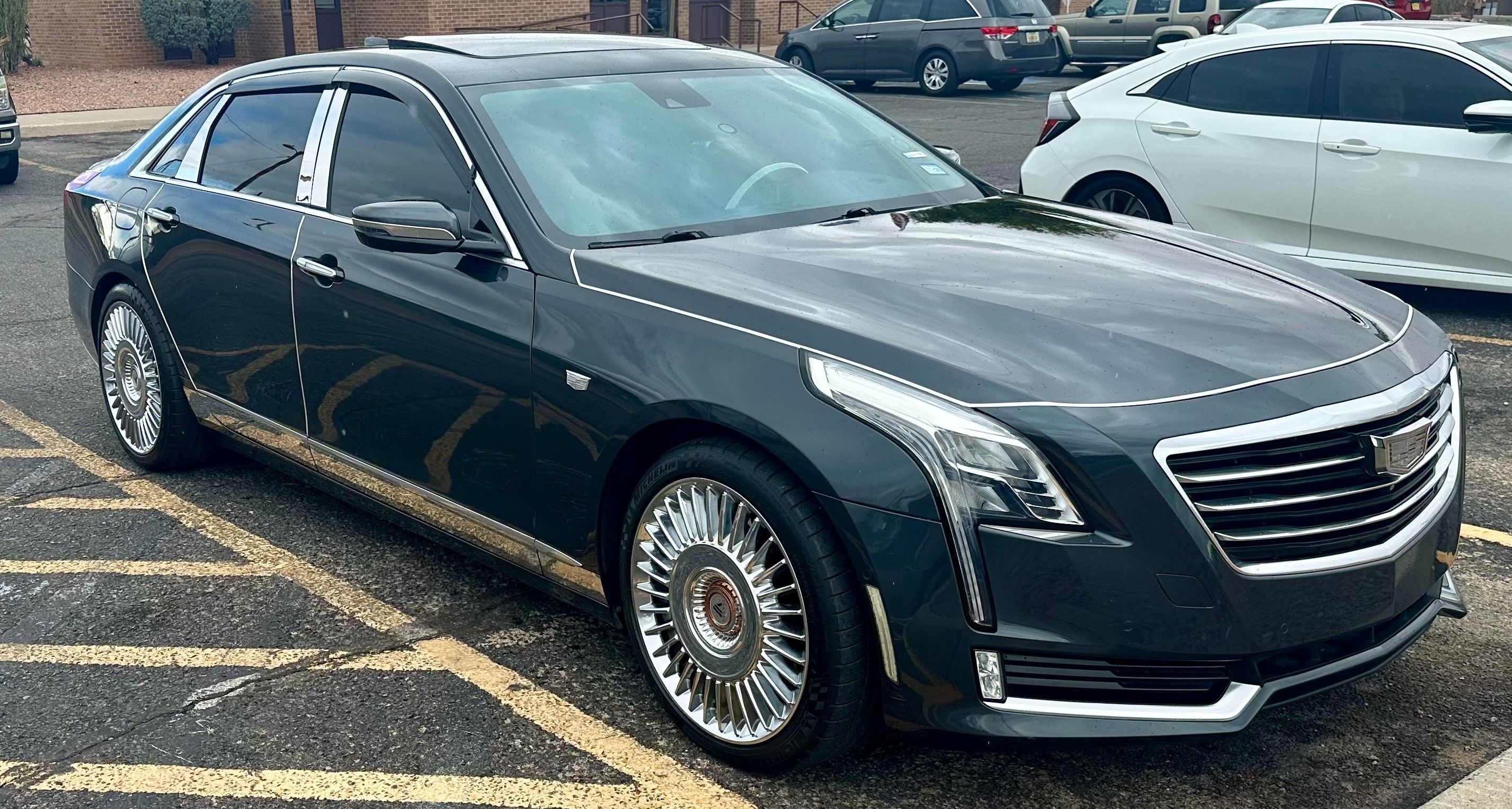 Used 2016 Cadillac CT6 Luxury AWD/4WD image 4