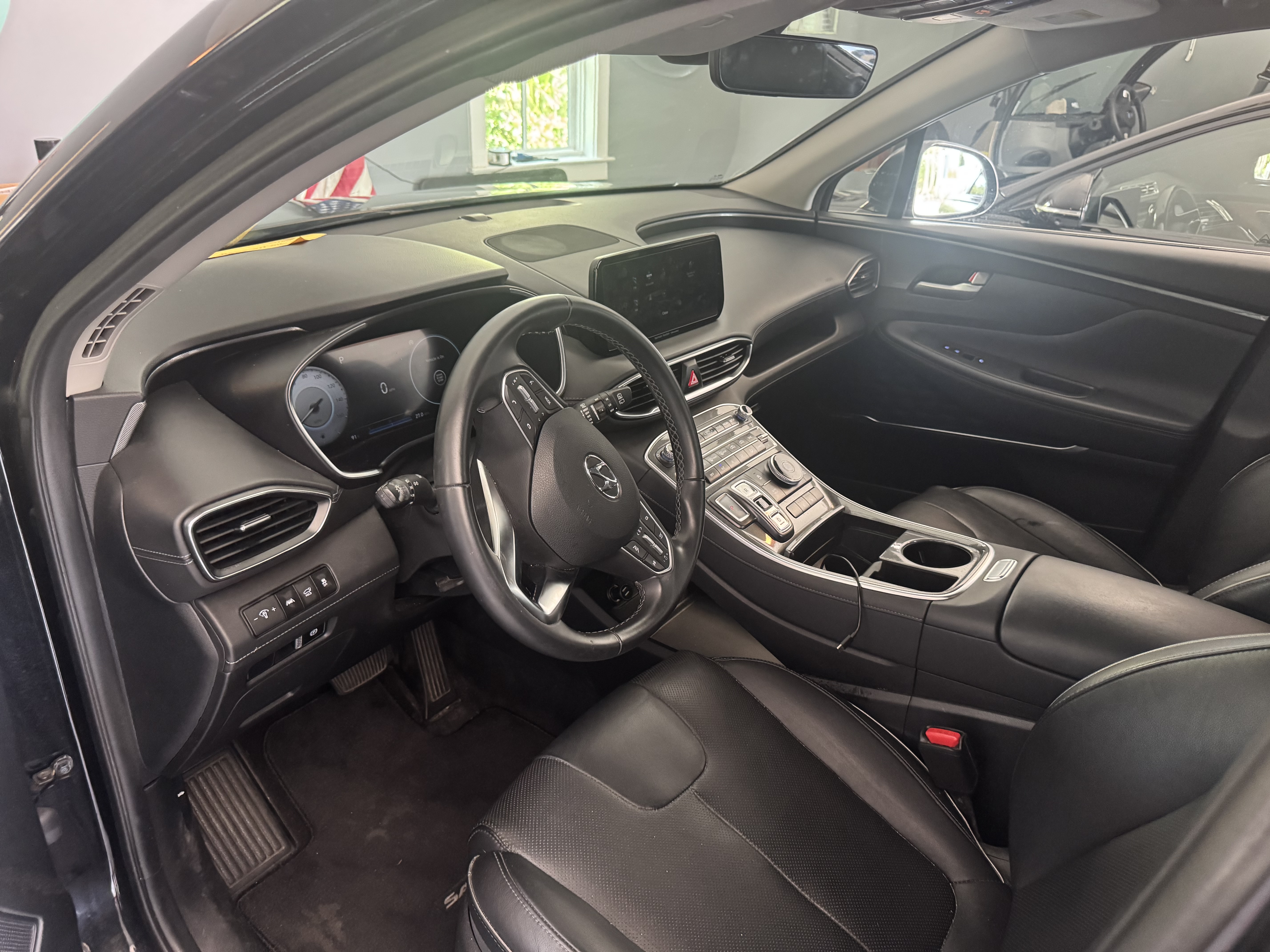Used 2022 Hyundai Santa Fe SEL w/ Convenience + Premium Package FWD image 6