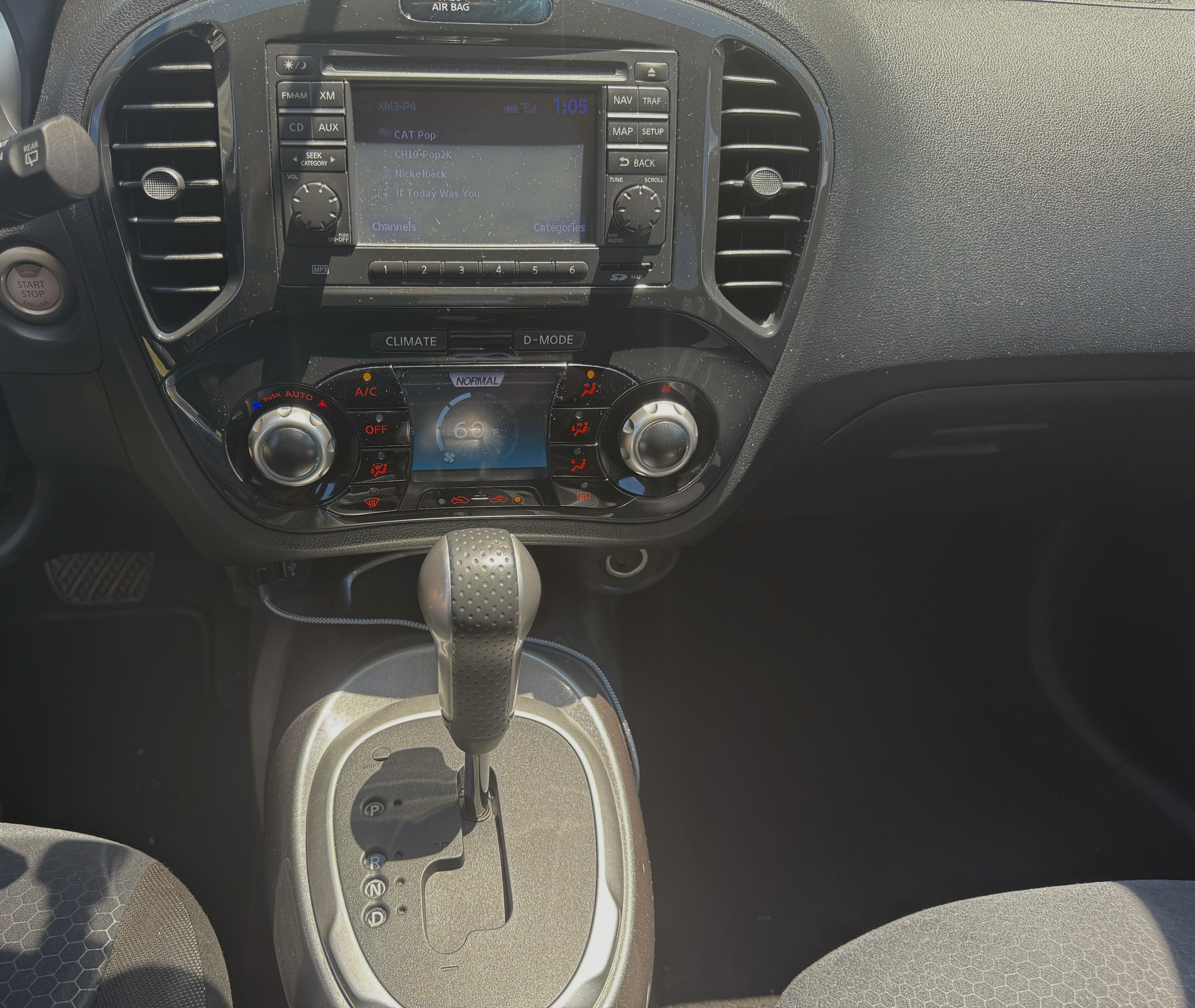 Used 2012 Nissan Juke SV AWD/4WD image 10
