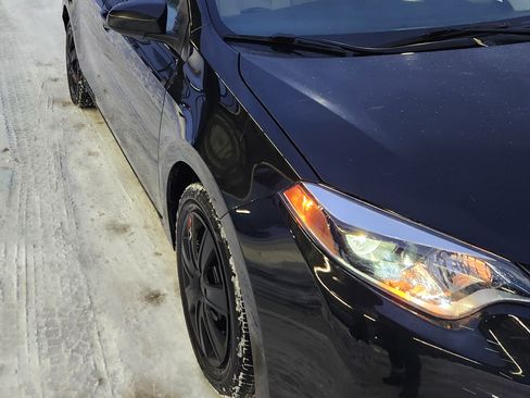 Used 2015 Toyota Corolla LE image 8