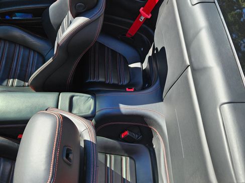 Used 2014 Ferrari California image 17