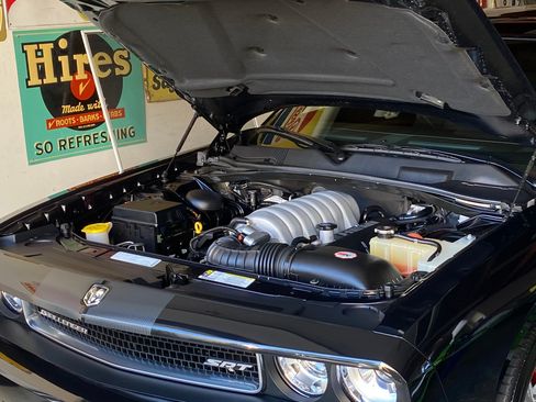 Used 2008 Dodge Challenger SRT8 image 23