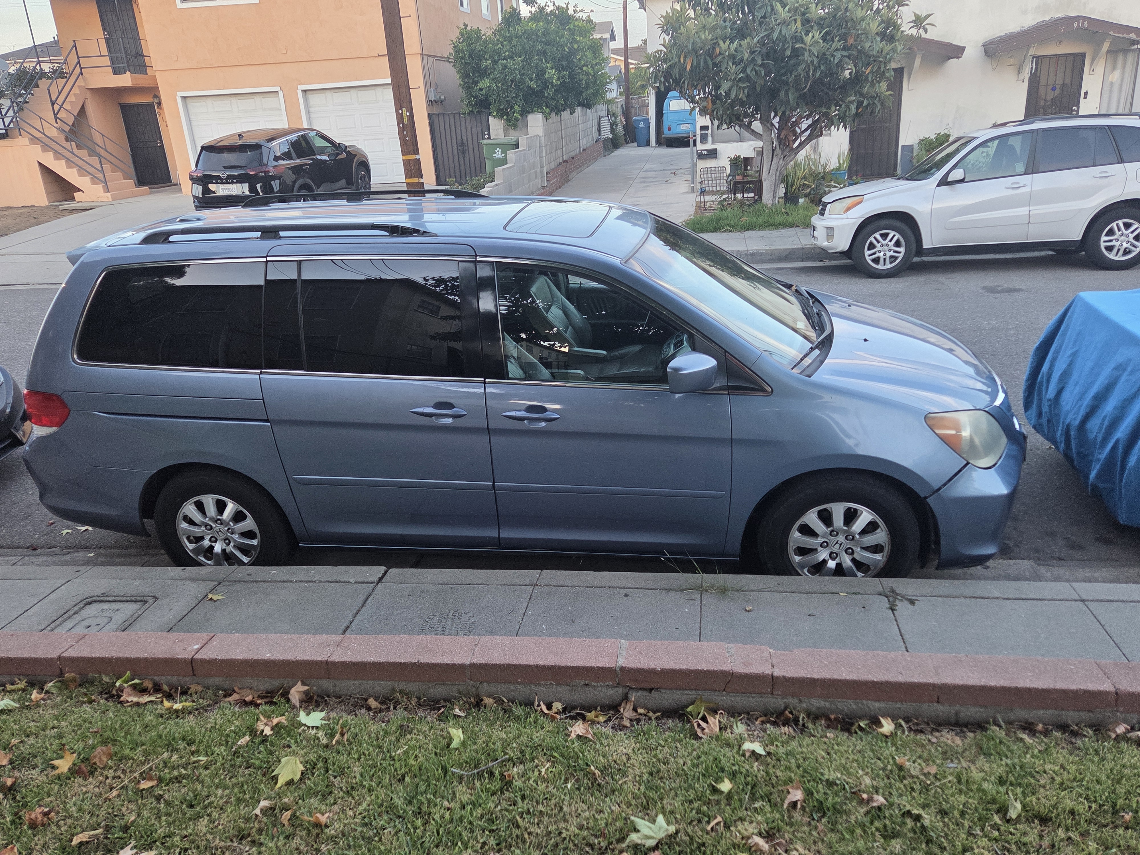 Used 2008 Honda Odyssey EX-L image 2