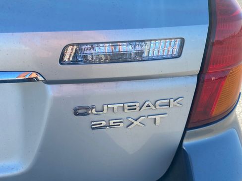 Used 2007 Subaru Outback 2.5XT Limited image 2