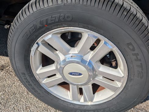 Used 2004 Ford F150 Lariat image 11