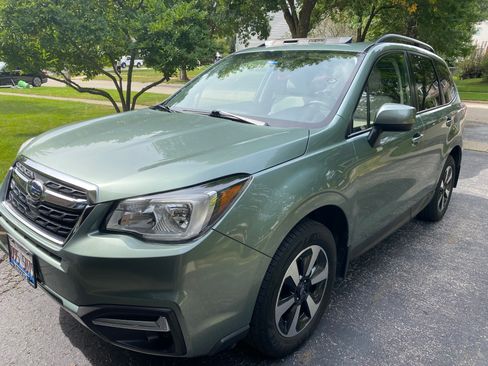 Used 2017 Subaru Forester 2.5i Premium w/ Protection Package #1 AWD/4WD image 11