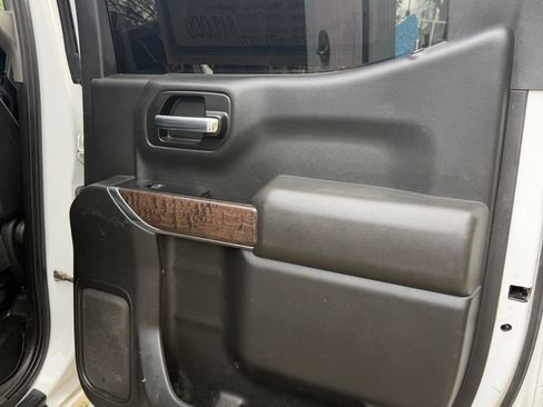 Used 2019 Chevrolet Silverado 1500 W/T w/ Trailering Package image 16