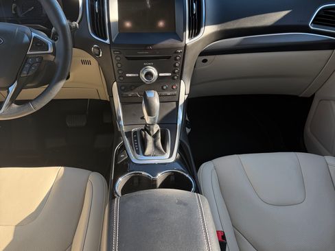 Used 2018 Ford Edge Titanium w/ Equipment Group 301A image 11
