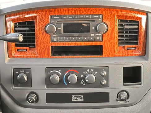Used 2006 Dodge Ram 2500 Truck SLT w/ Protection Group image 5