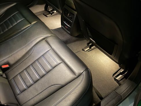 Used 2022 BMW i4 M50 image 4