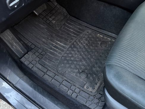 Used 2014 Toyota RAV4 LE image 13