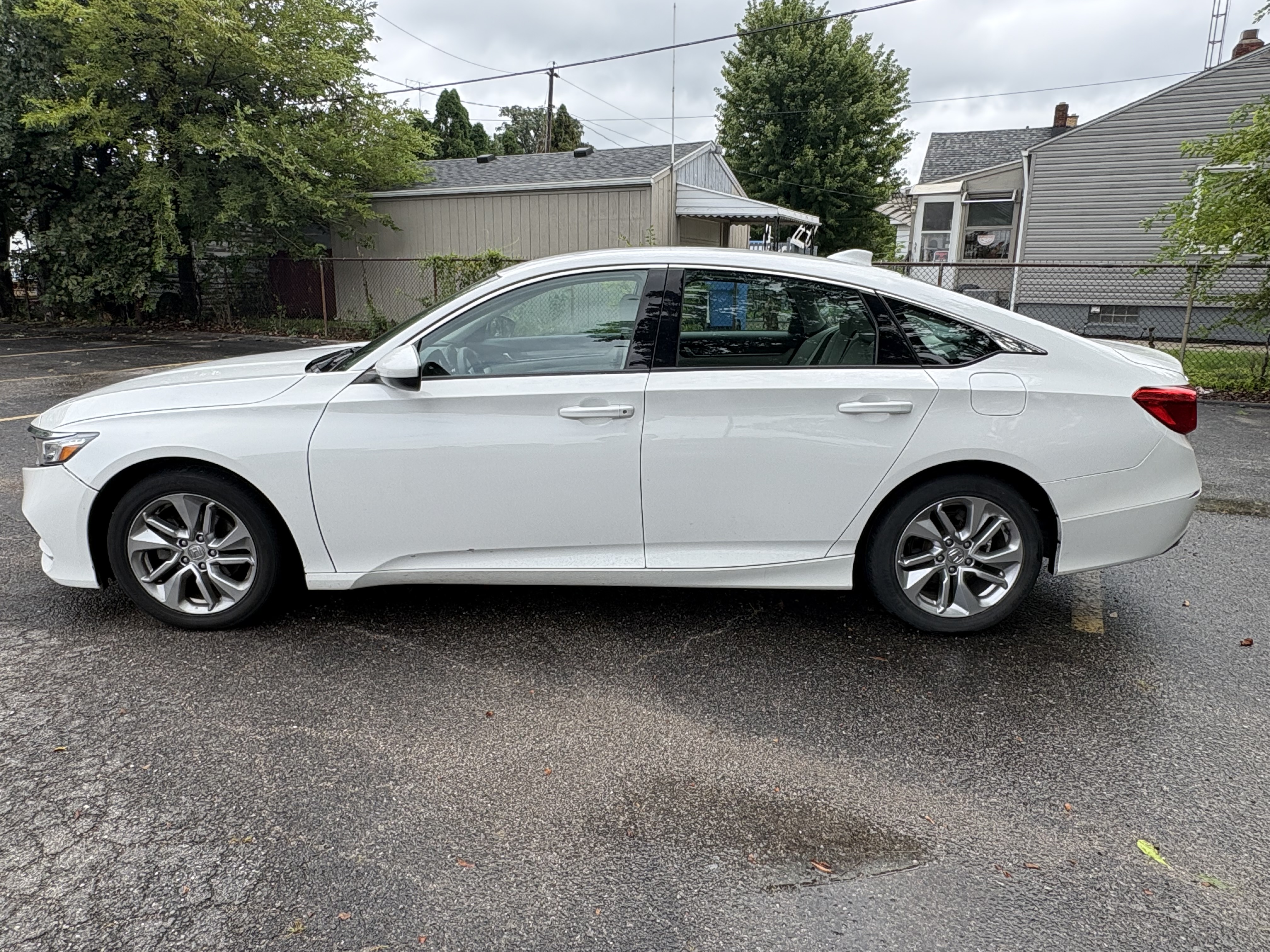 Used 2018 Honda Accord LX image 6