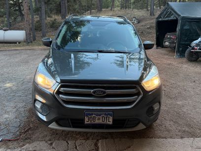 Used 2017 Ford Escape SE w/ Equipment Group 201A