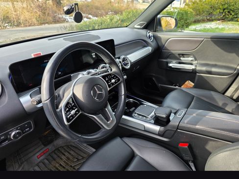 Used 2022 Mercedes-Benz EQB 300 EQB 300 4MATIC Sport Utility 4 image 8