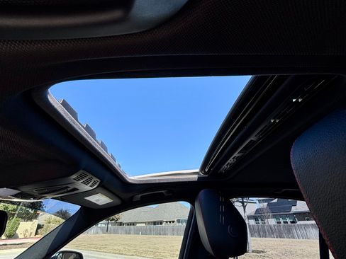 Used 2017 BMW 330i Sedan image 17