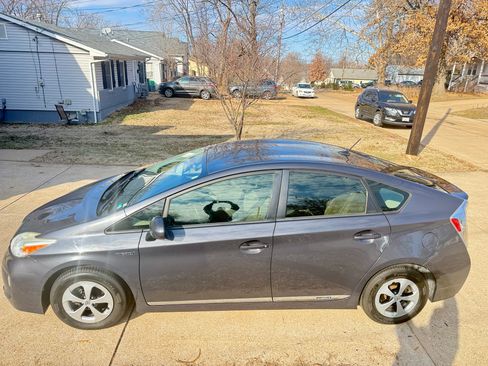 Used 2012 Toyota Prius Three image 16