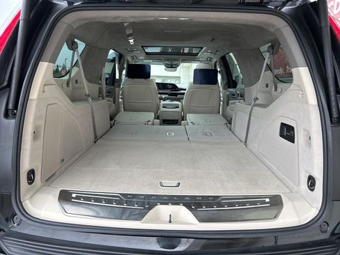 Used 2021 Cadillac Escalade ESV Sport Platinum image 14