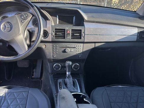 Used 2010 Mercedes-Benz GLK 350 4MATIC image 4