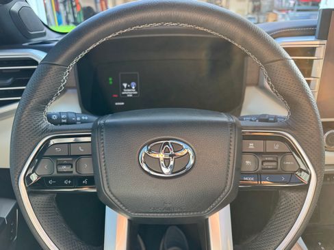 Used 2023 Toyota Sequoia Capstone image 18