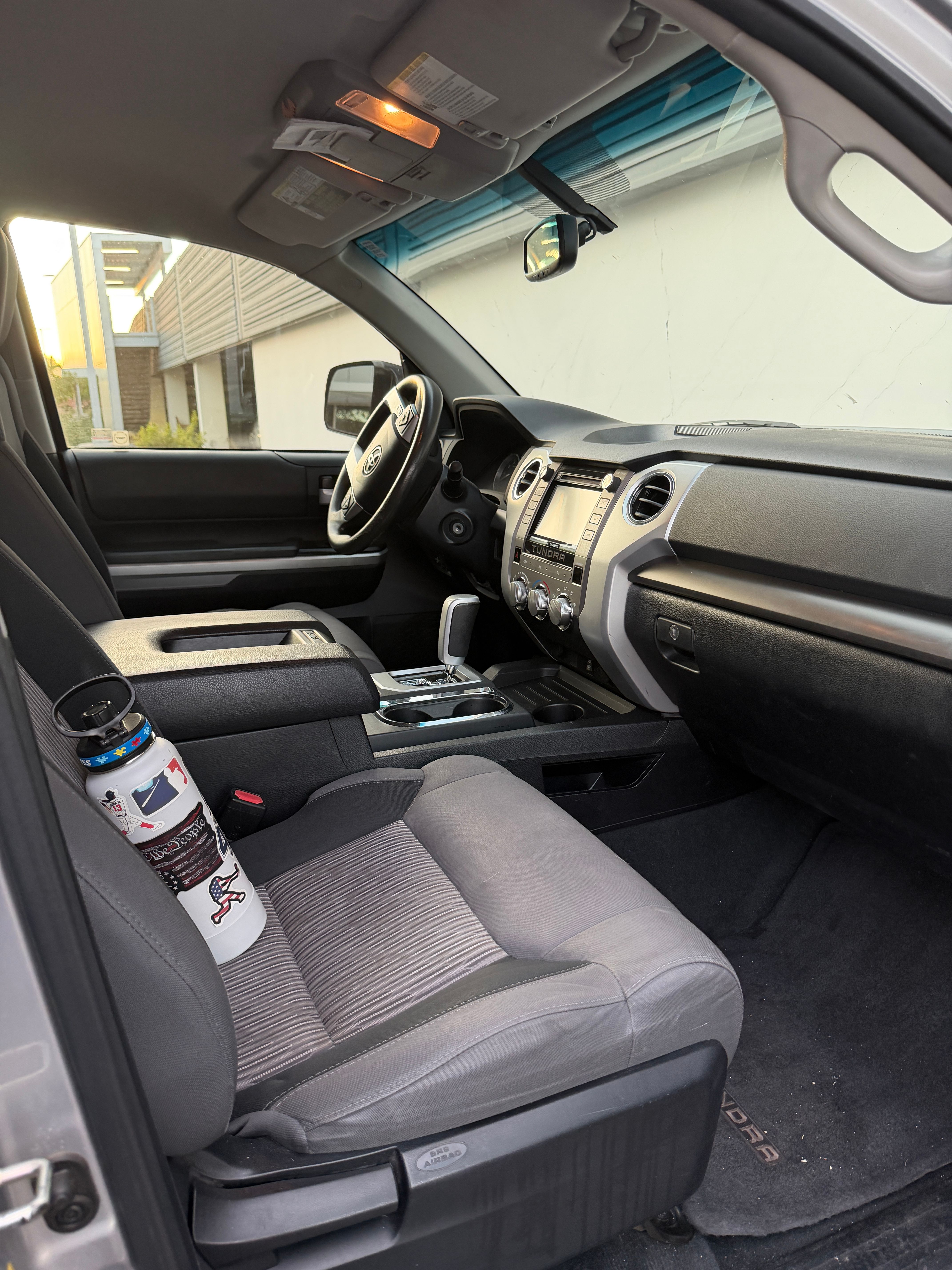 Used 2014 Toyota Tundra SR5 w/ SR5 Upgrade Package RWD image 4