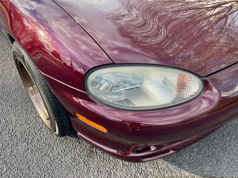 Used 2000 MAZDA MX-5 Miata image 10