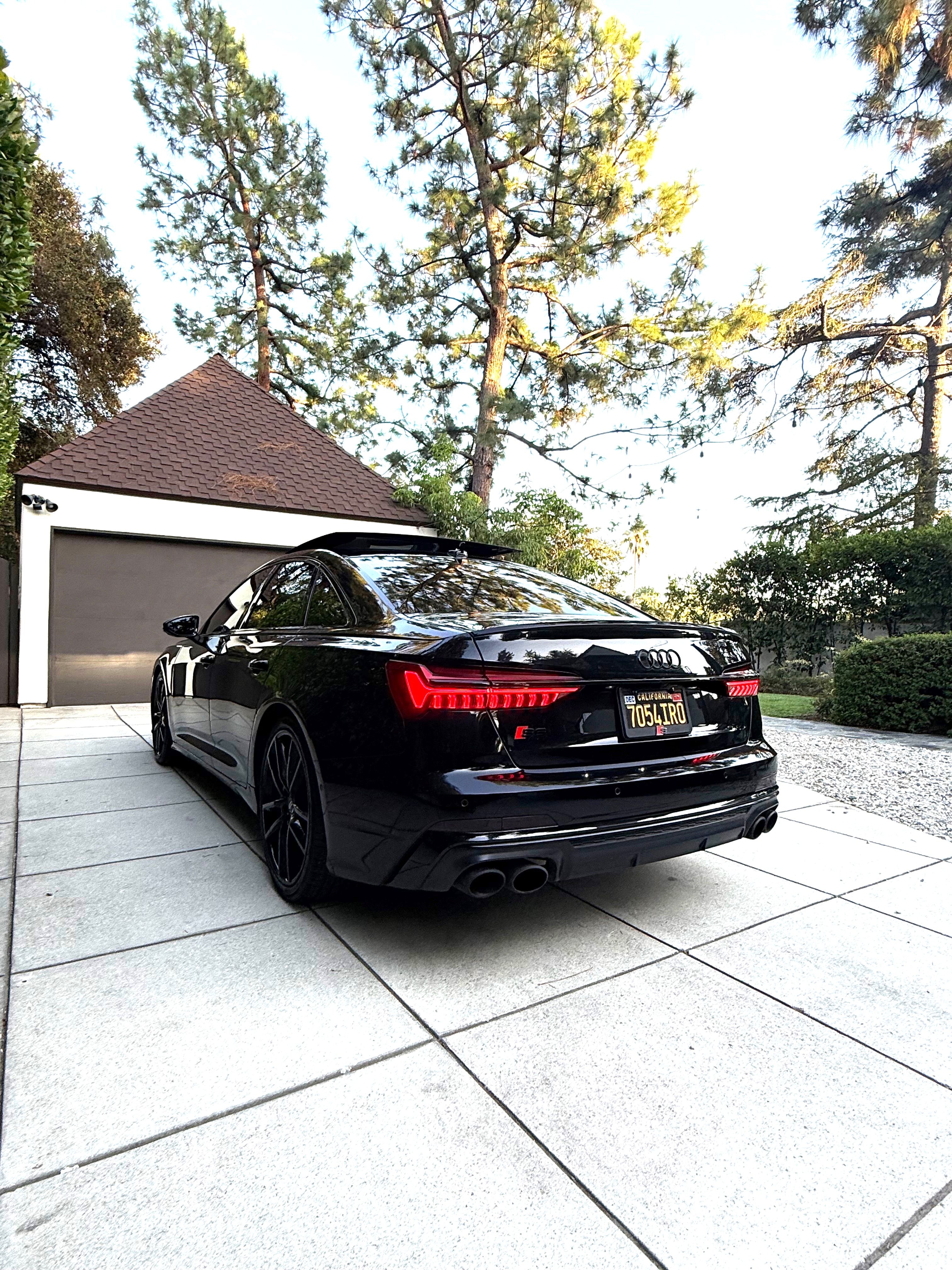 Used 2021 Audi S6 Premium Plus w/ S Sport Package AWD/4WD image 8