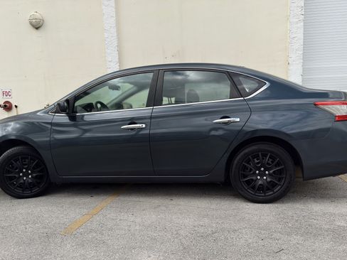 Used 2013 Nissan Sentra S image 2