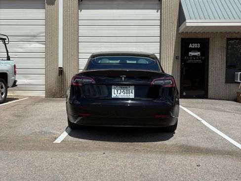 Used 2019 Tesla Model 3 Standard Range Plus RWD image 4