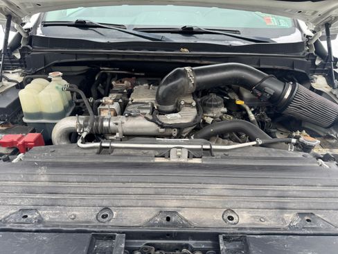 Used 2018 Nissan Titan Platinum Reserve w/ Platinum Utility Package image 13