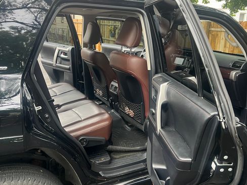 Used 2015 Toyota 4Runner Limited AWD/4WD image 11