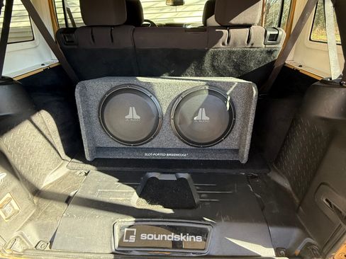 Used 2013 Jeep Wrangler Unlimited Sport image 11