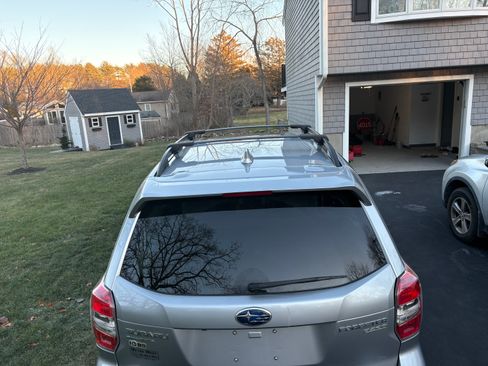 Used 2016 Subaru Forester 2.5i Touring w/ Eyesight & Navigation System image 10