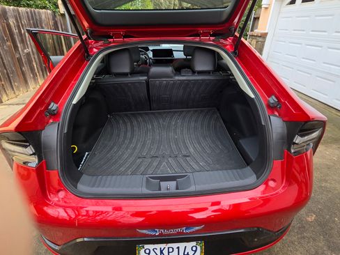 Used 2024 Toyota Prius Prime image 9