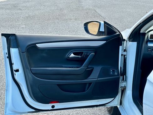 Used 2015 Volkswagen CC R-Line image 17