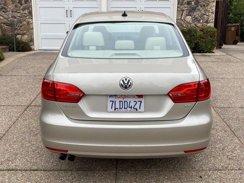 Used 2014 Volkswagen Jetta SE image 8