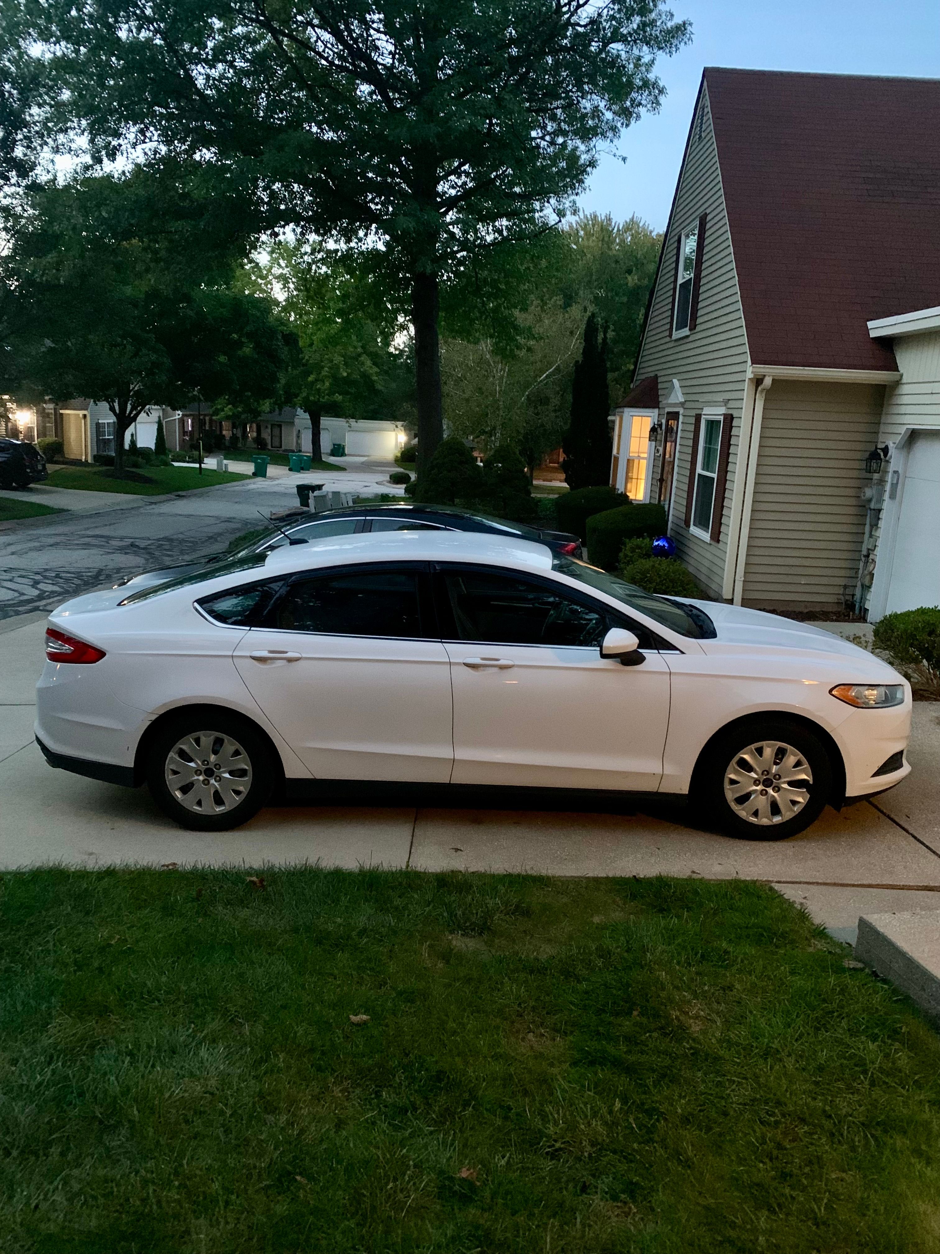 Used 2014 Ford Fusion S FWD image 8