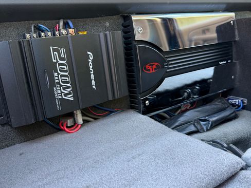 Used 2005 GMC Sierra 3500 SLE w/ Heavy-Duty Power Package image 5