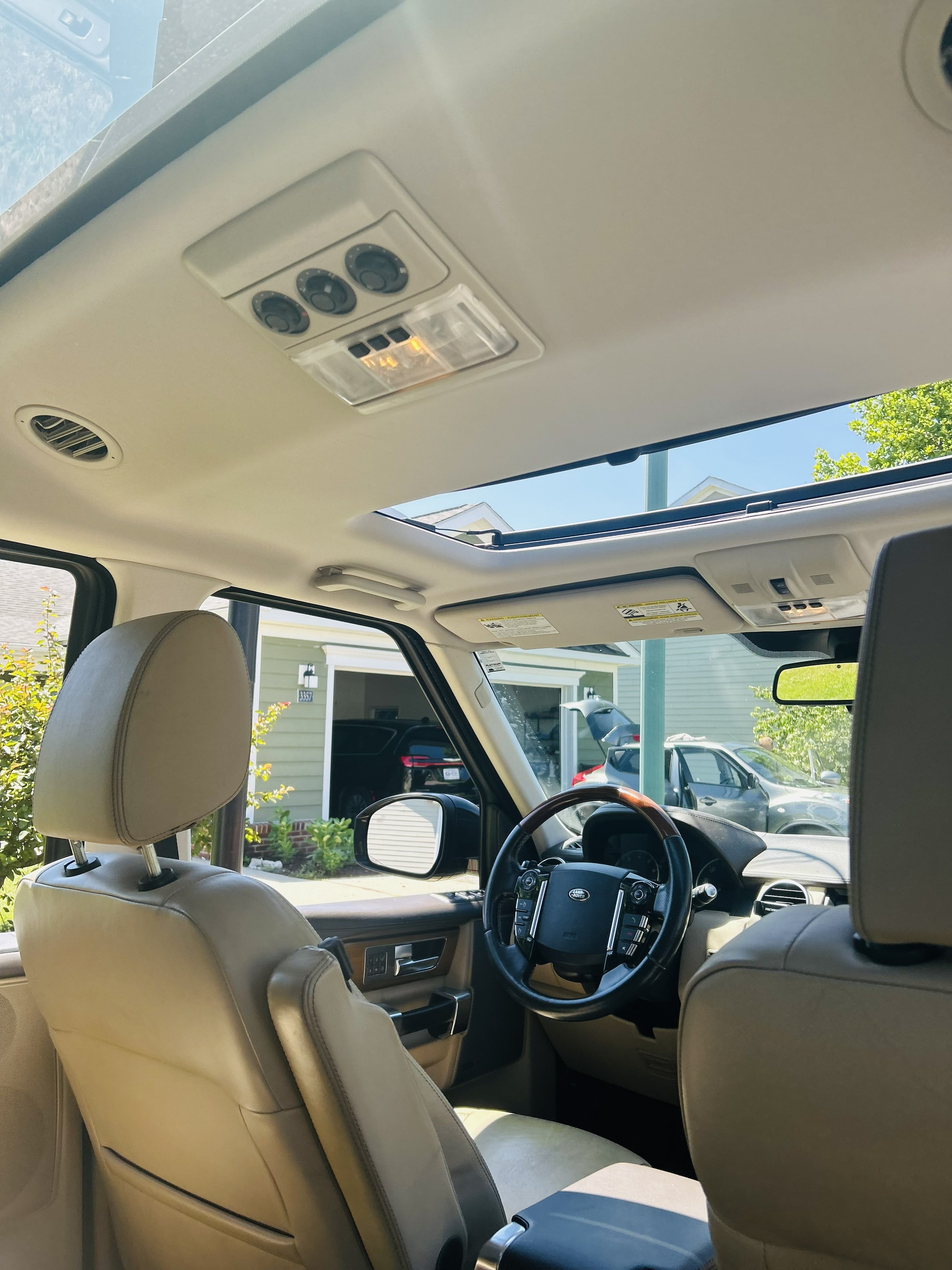 Used 2016 Land Rover LR4 HSE LUX AWD/4WD image 8