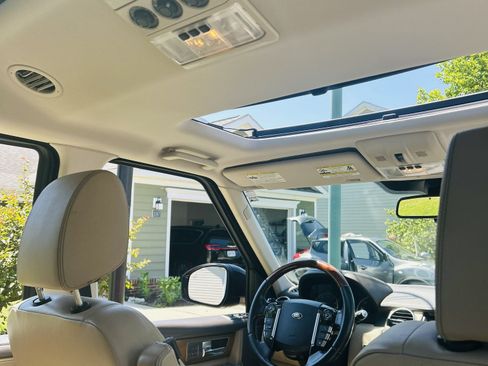 Used 2016 Land Rover LR4 HSE LUX AWD/4WD image 8