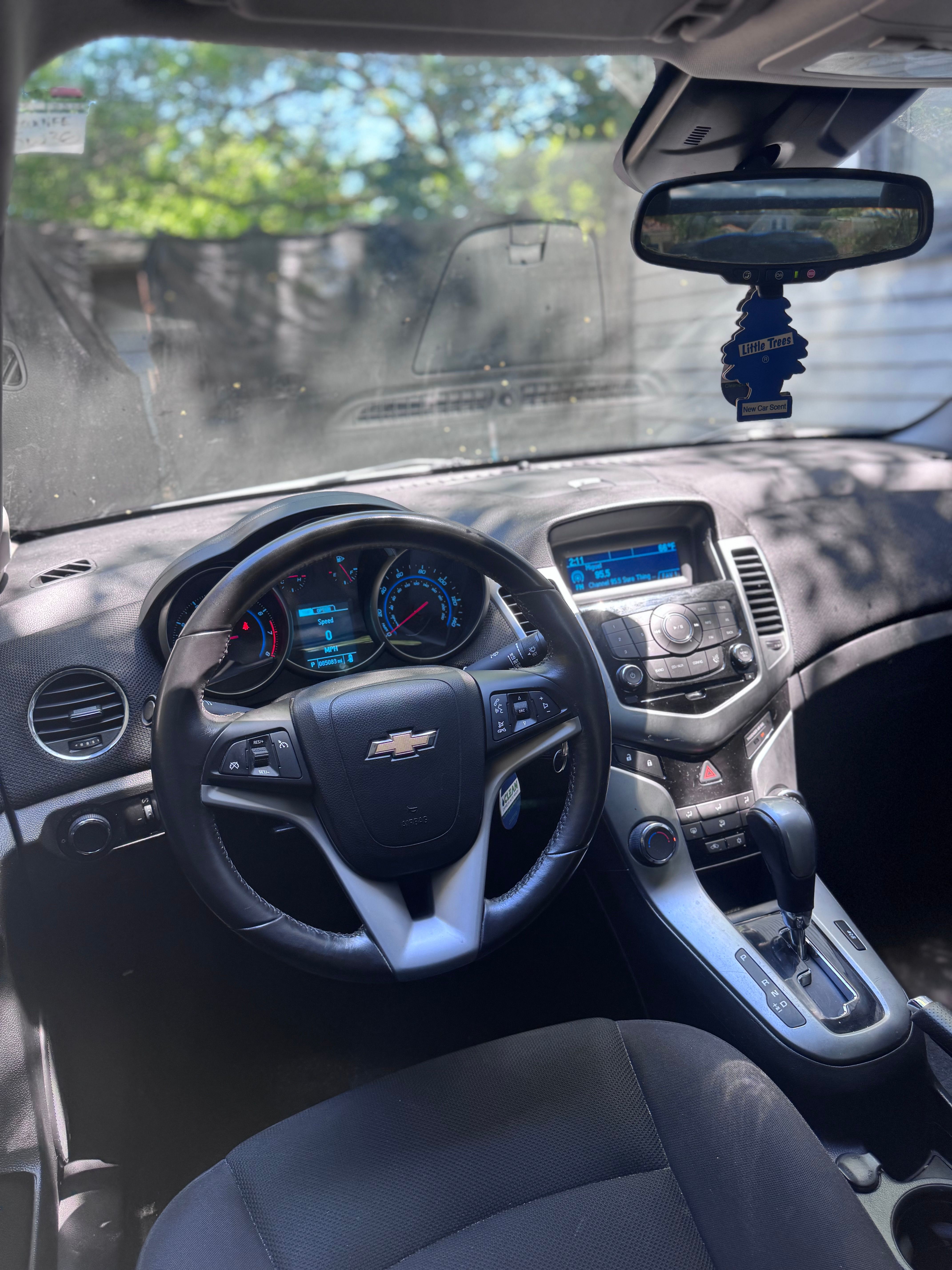 Used 2013 Chevrolet Cruze LT FWD image 8