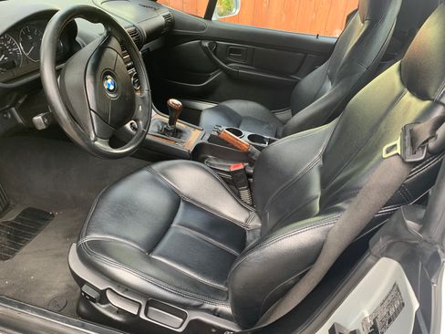 Used 2001 BMW Z3 2.5i image 8