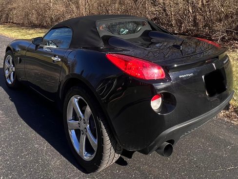 Used 2008 Pontiac Solstice GXP w/ Premium Package image 9