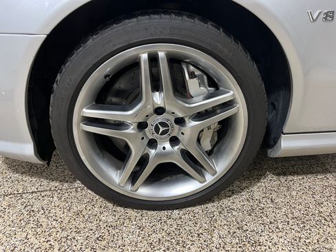 Used 2006 Mercedes-Benz E 55 AMG Sedan image 8