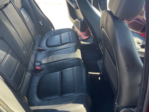 Used 2017 Jaguar F-PACE Prestige image 5