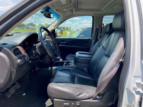 Used 2009 Chevrolet Silverado 1500 LTZ w/ LTZ Plus Package AWD/4WD image 11